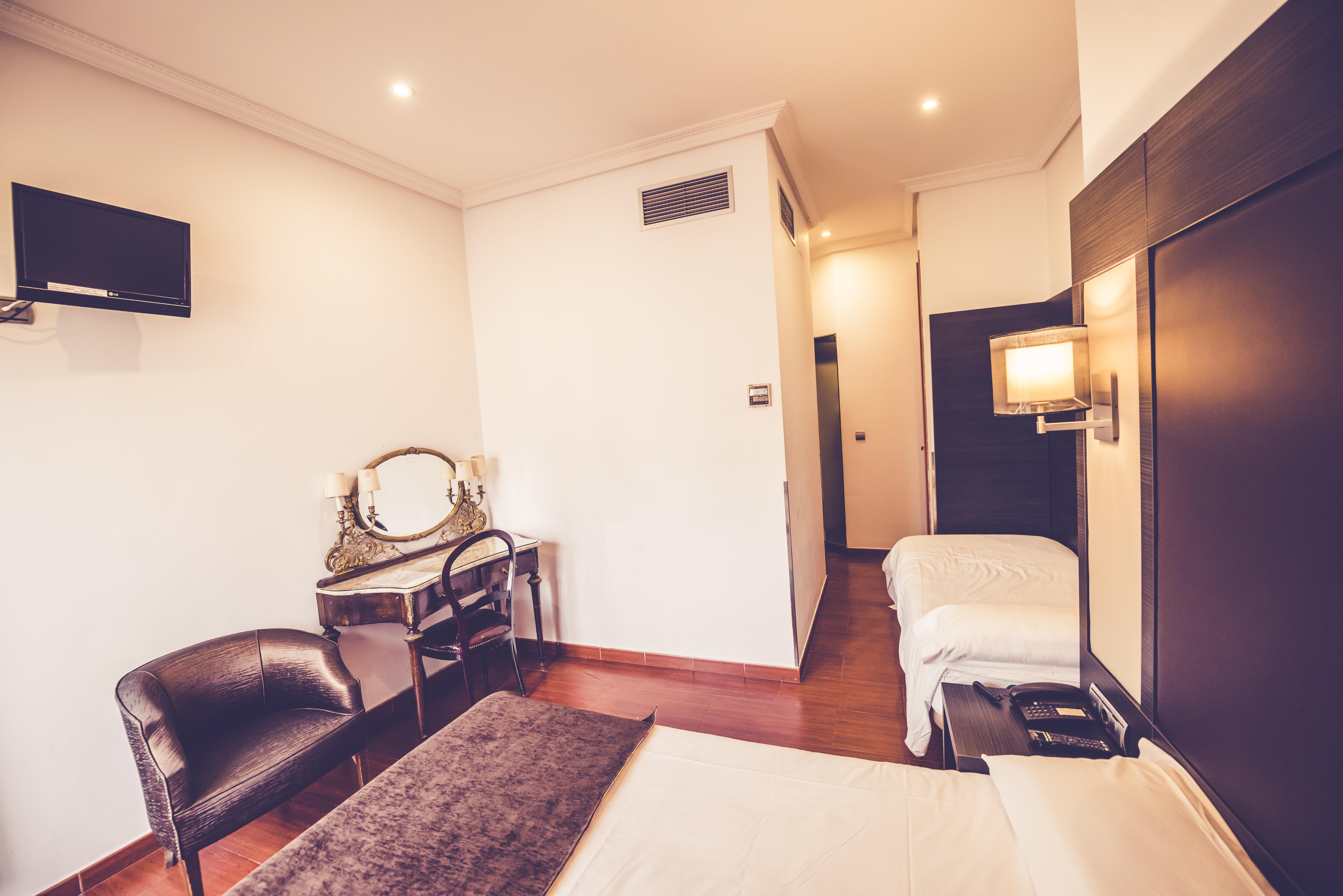 Hostal Sol Los Angeles Мадрид Экстерьер фото