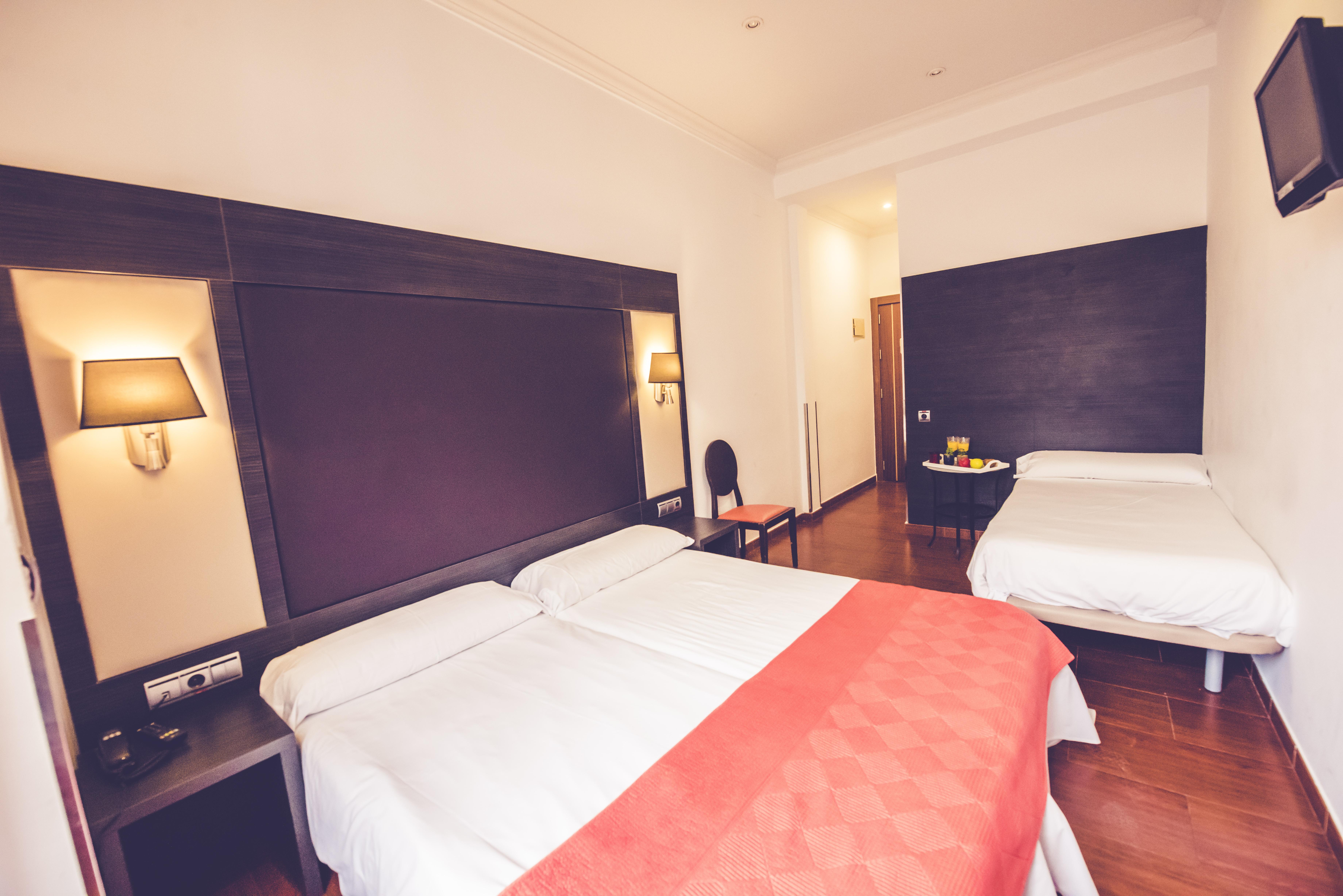Hostal Sol Los Angeles Мадрид Экстерьер фото