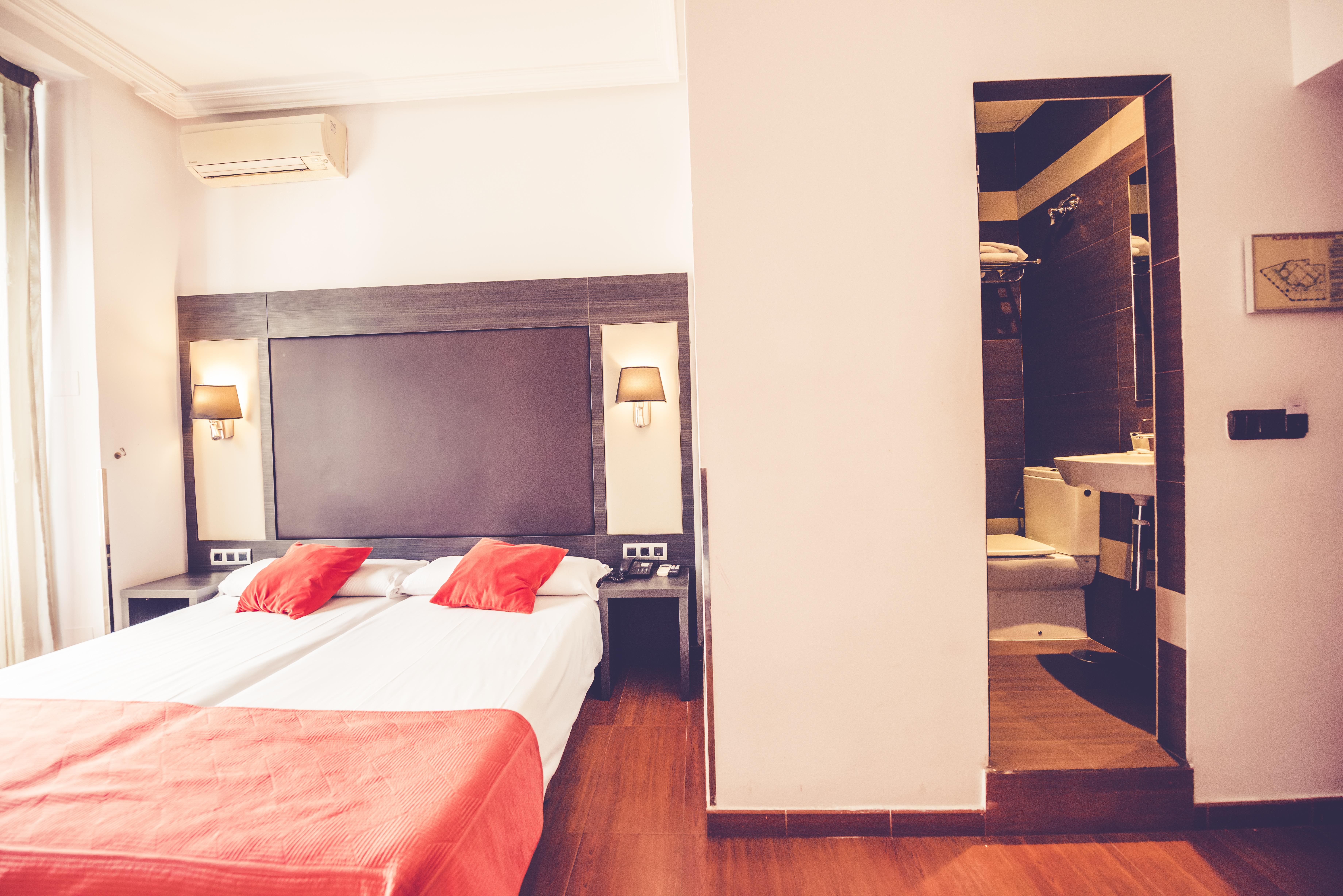 Hostal Sol Los Angeles Мадрид Экстерьер фото