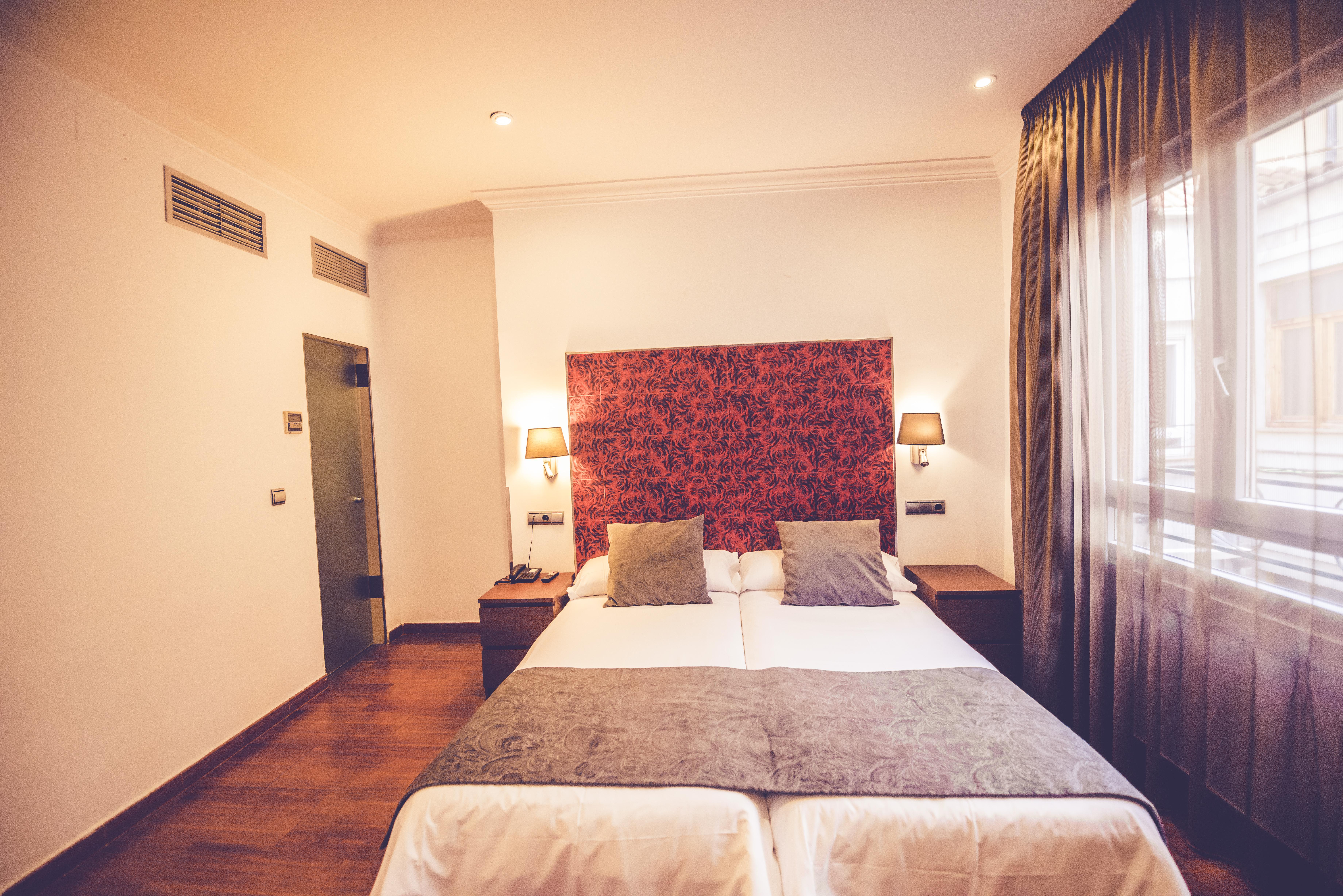 Hostal Sol Los Angeles Мадрид Экстерьер фото
