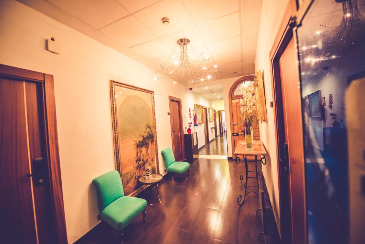 Hostal Sol Los Angeles Мадрид Экстерьер фото